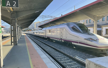 AVE y Alvia de Renfe entre Galicia y Madrid